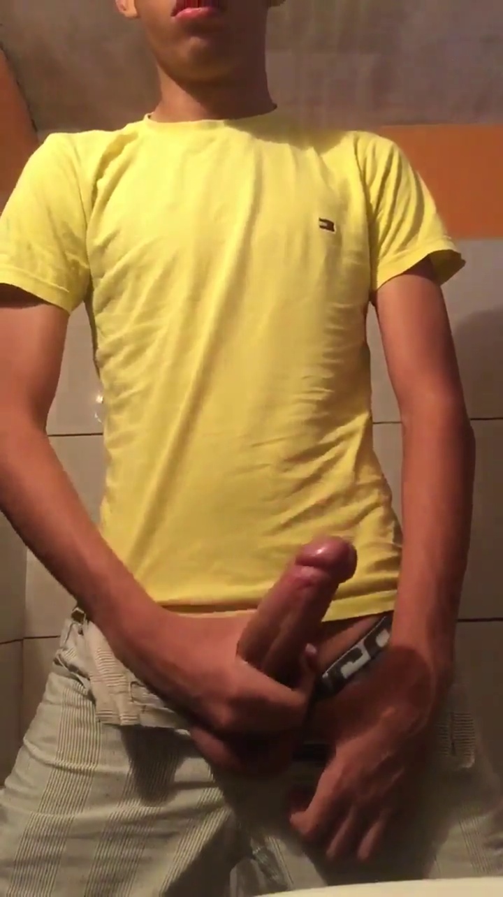 Cumshot on Snapchat (Moroccan ~ Arab Gay Porn